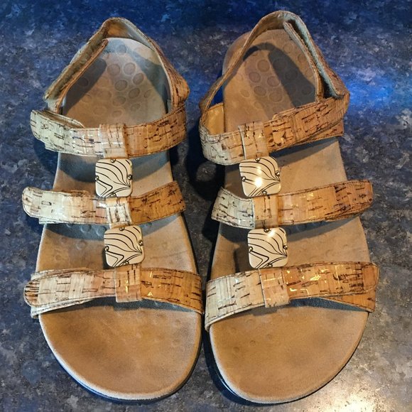 amber adjustable sandal